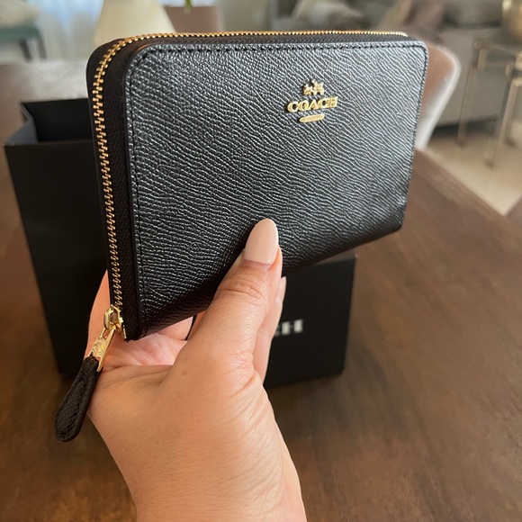 BRAND NEW✨Coach Zip Around Leather Wallet - Black * brand new w/ tags * - Picture 7 of 15